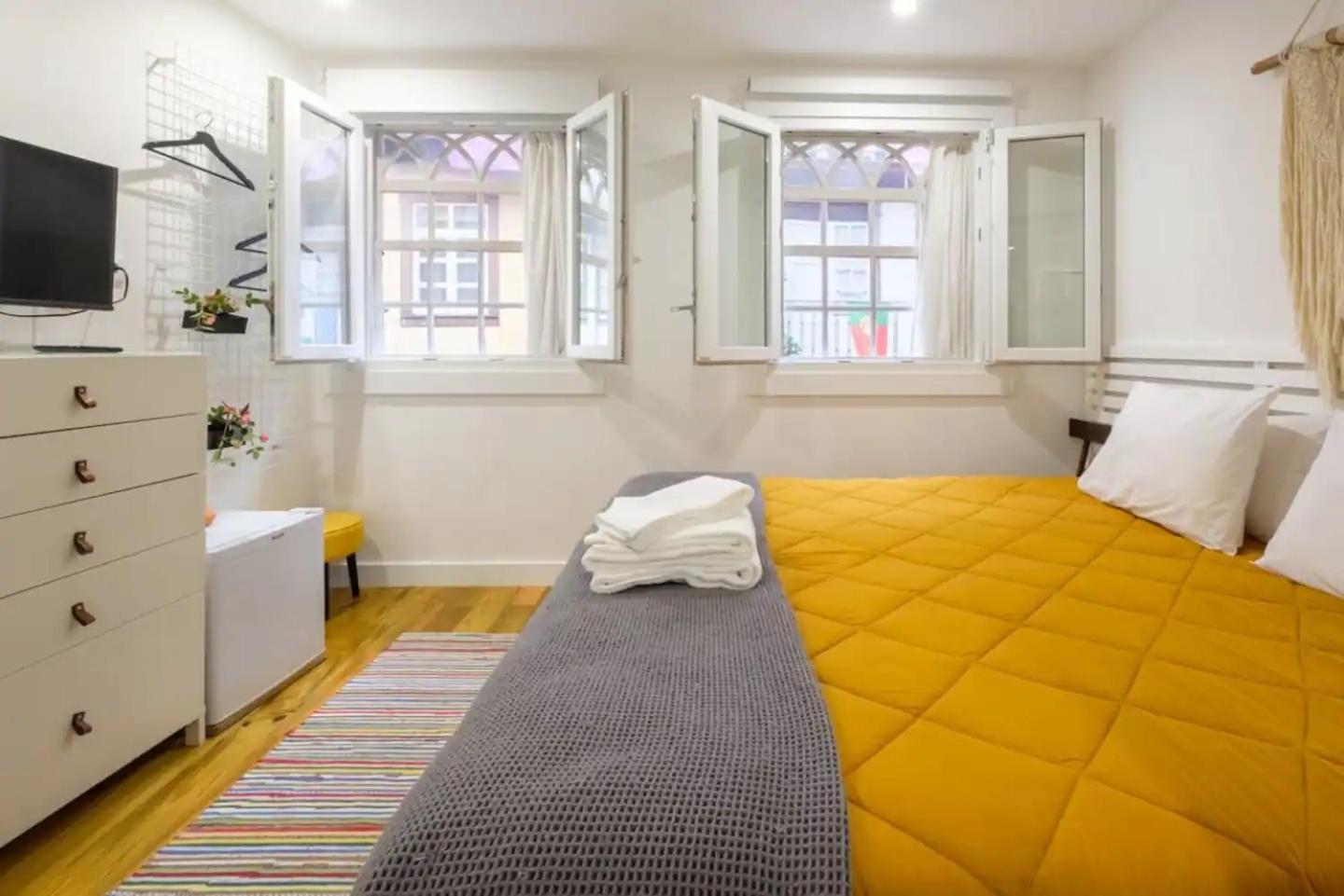 Casa Velhinha - Design, Culture And Comfort In Guimaraes Luaran gambar