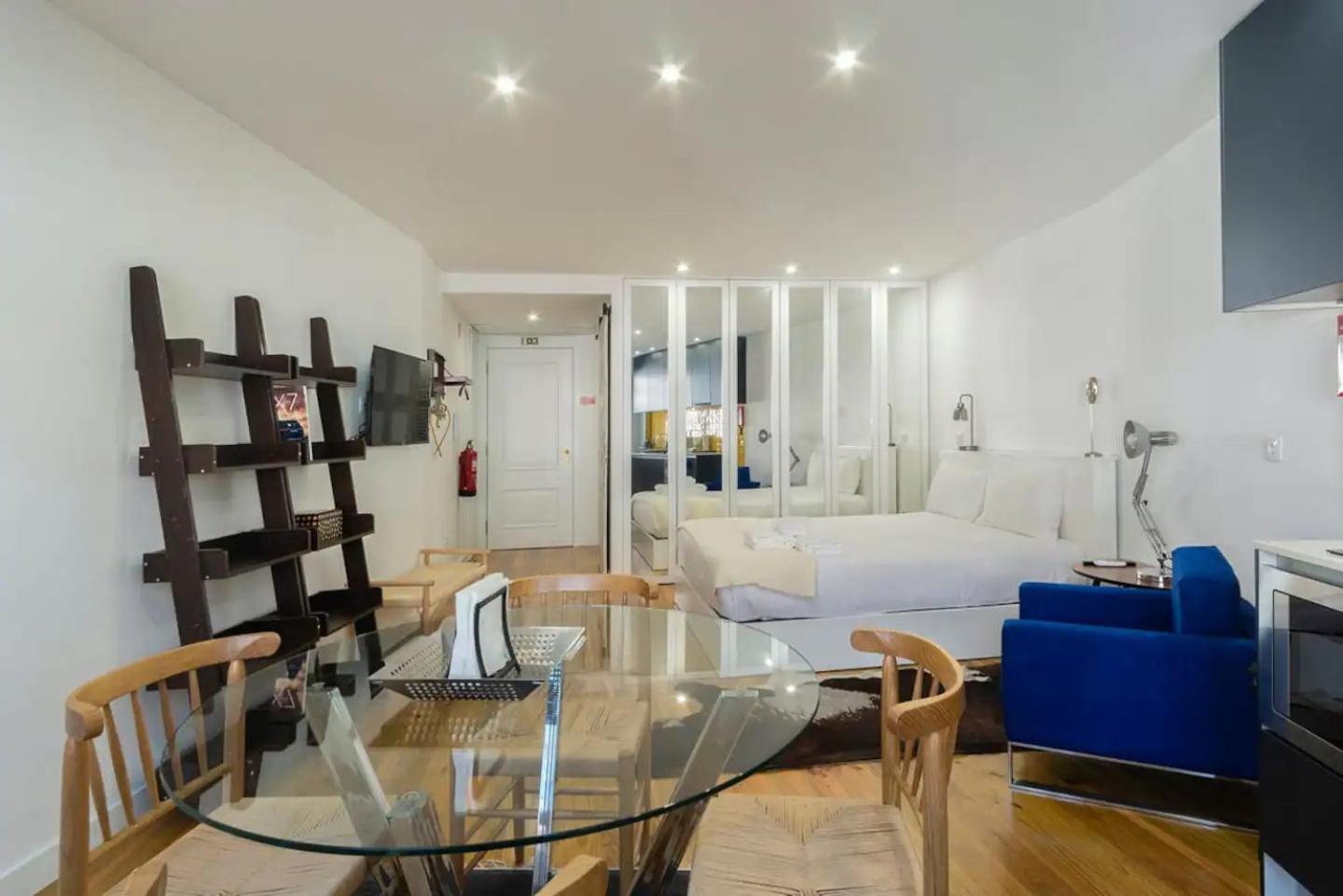 Casa Velhinha - Design, Culture And Comfort In Guimaraes Luaran gambar