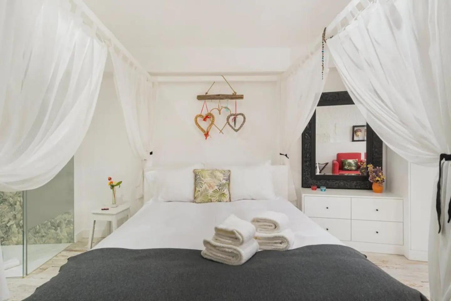 Casa Velhinha - Design, Culture And Comfort In Guimaraes Luaran gambar