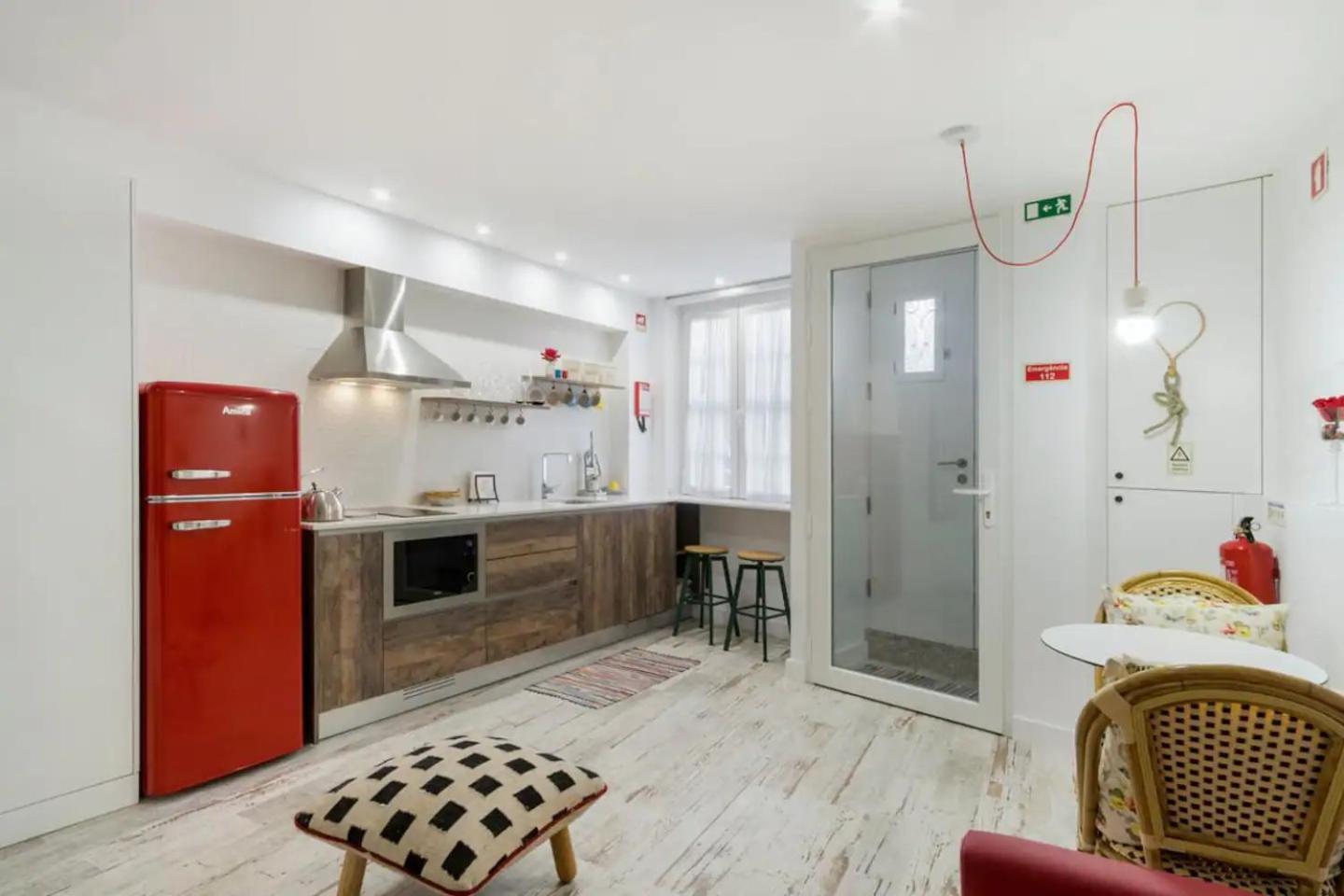 Casa Velhinha - Design, Culture And Comfort In Guimaraes Luaran gambar