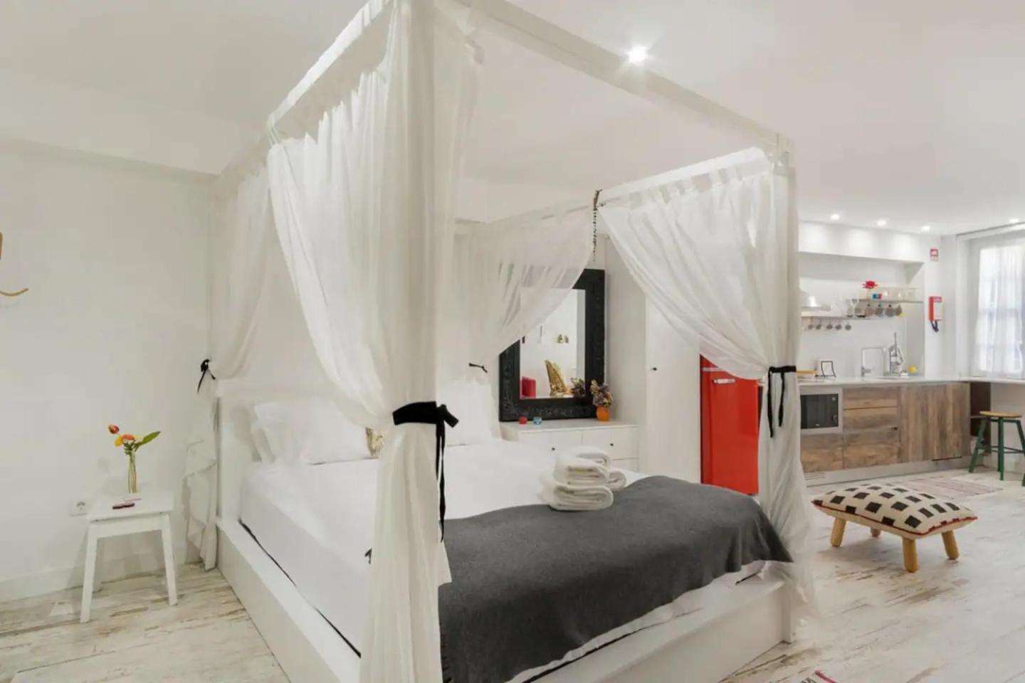 Casa Velhinha - Design, Culture And Comfort In Guimaraes Luaran gambar