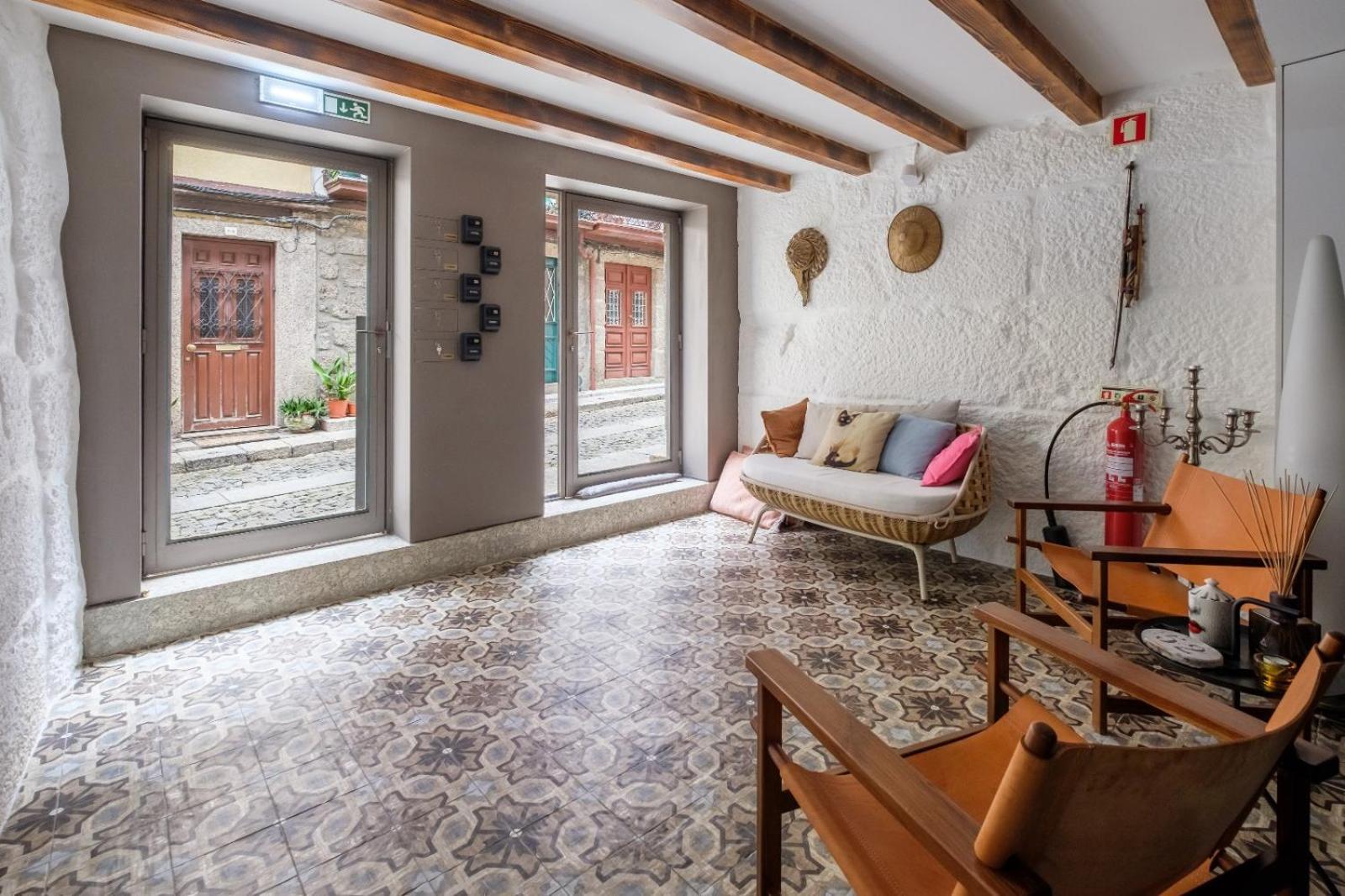 Casa Velhinha - Design, Culture And Comfort In Guimaraes Luaran gambar