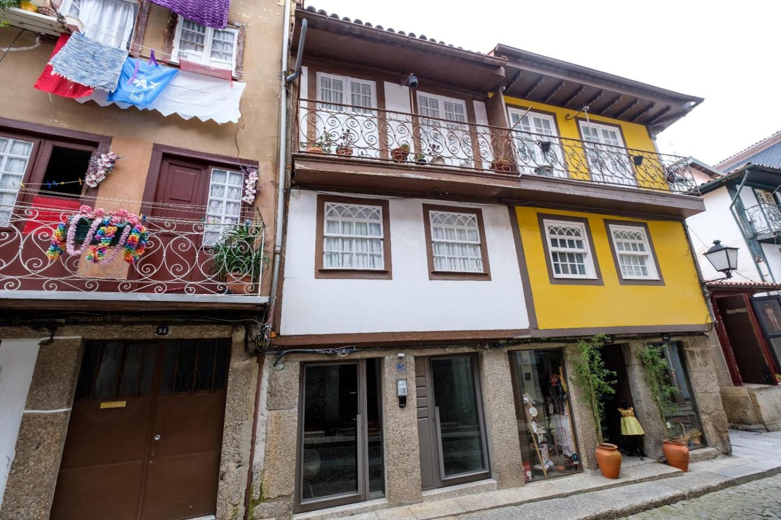 Casa Velhinha - Design, Culture And Comfort In Guimaraes Luaran gambar